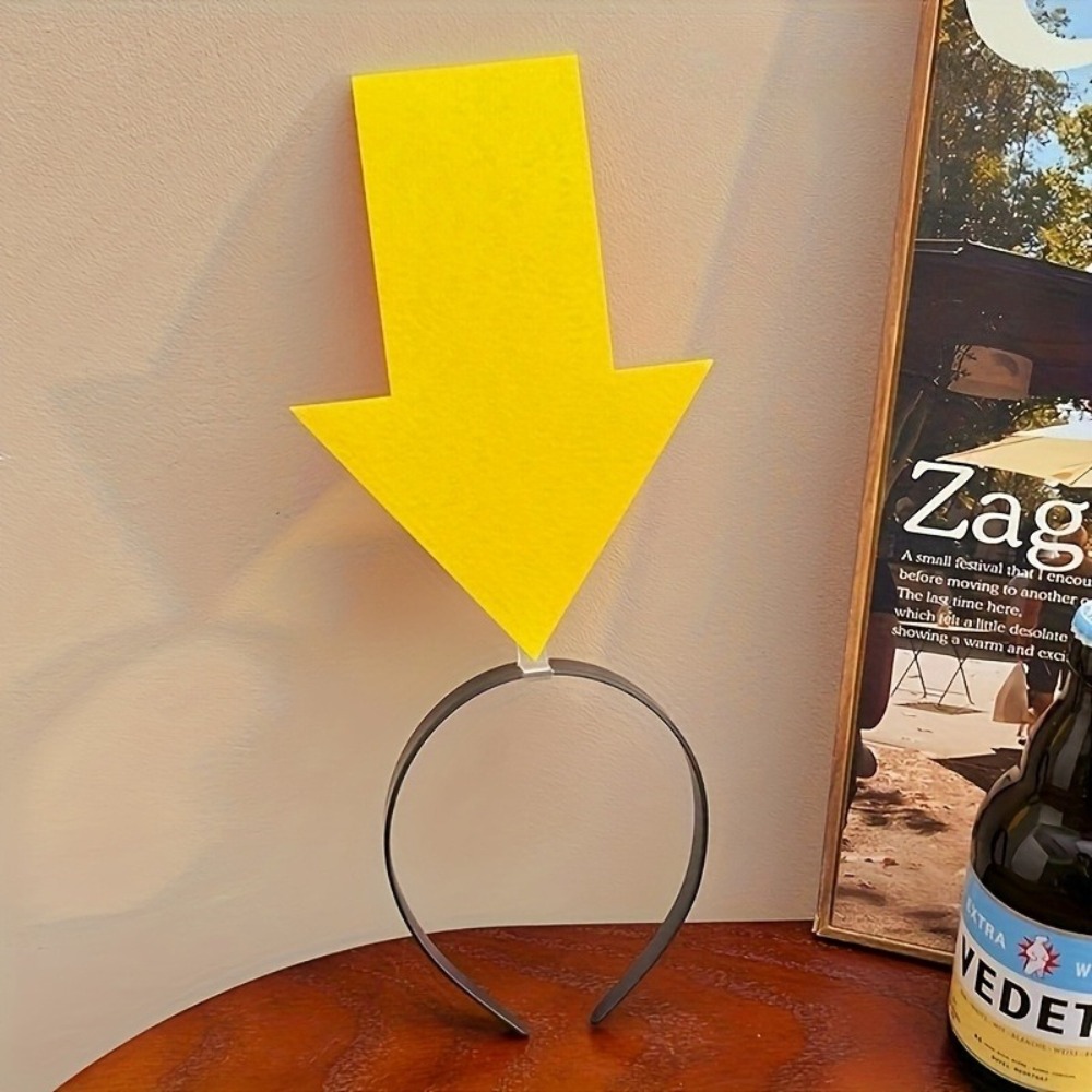 Quirky Travel Accessories - قطعة واحدة: إكسسوارات شعر مميزة وجذابة