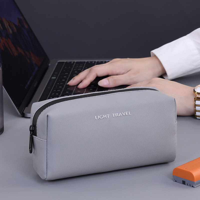 حقيبة منظم محمولة مقاومة للماء - مراجعة Travel Accessories Usa وسعره