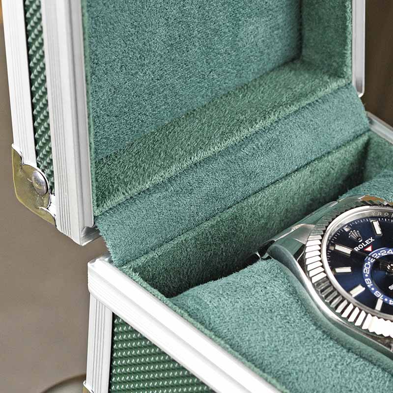 علب ساعات محمولة من الألومنيوم - مراجعة Travel Accessories Gifts For Men وسعره